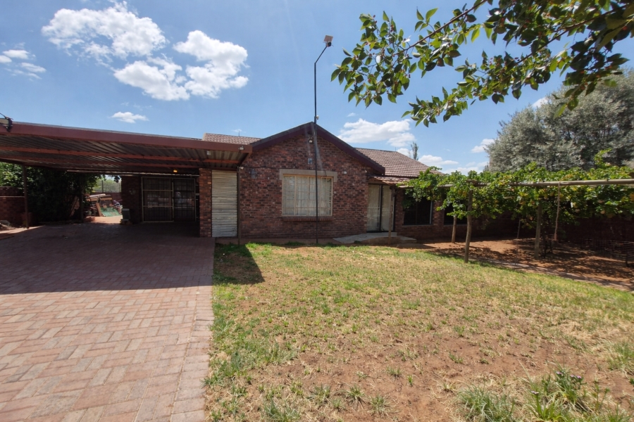 To Let 3 Bedroom Property for Rent in Kathu Northern Cape